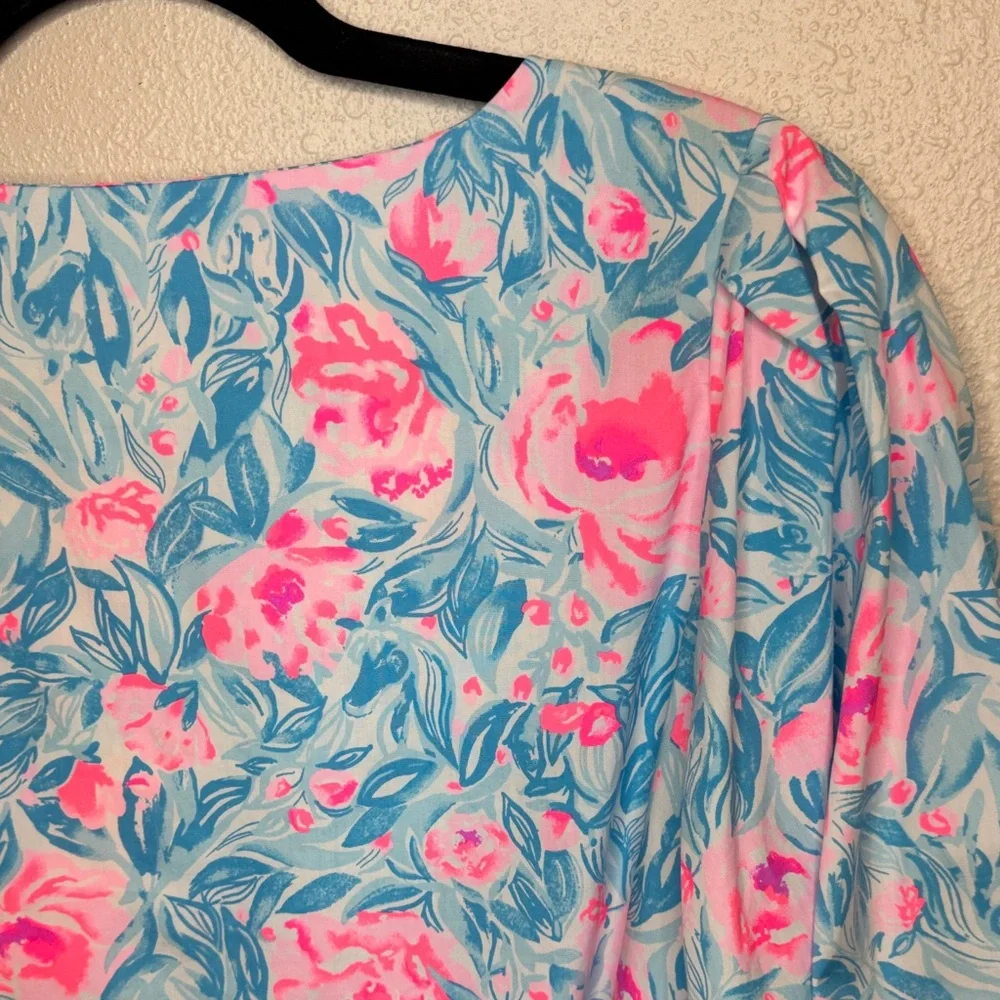 Lilly Pulitzer Ivee “Bondi Blue my Little Peony” Floral Puff Sleeve Cotton Vneck